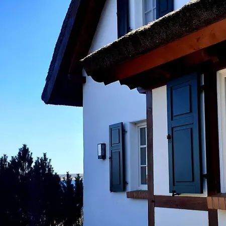 Casa de Férias Traditionelles Reetdachhaus Mit Sauna- Kaminofen By Interhome Gager
