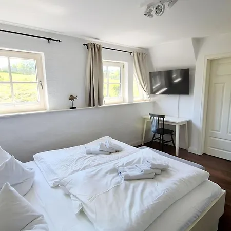 Tatil Evi Holiday Home Traditionelles Reetdachhaus Mit Sauna- Kaminofen By Interhome *