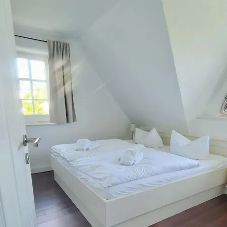 Traditionelles Reetdachhaus Mit Sauna- Kaminofen By Interhome Σπίτι διακοπών Gager