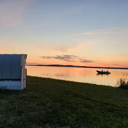 Traditionelles Reetdachhaus Mit Sauna- Kaminofen By Interhome