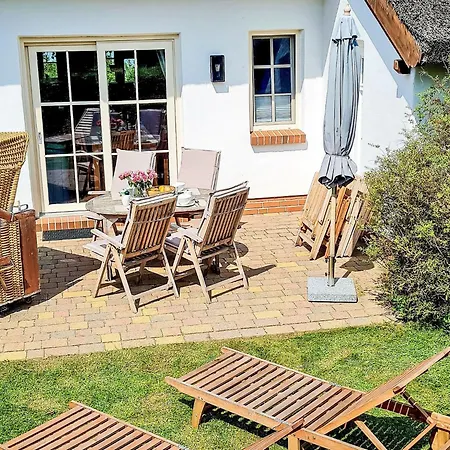 Casa de Férias Traditionelles Reetdachhaus Mit Sauna- Kaminofen By Interhome Gager