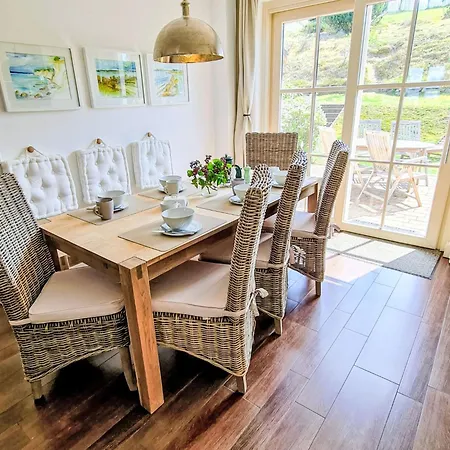 Traditionelles Reetdachhaus Mit Sauna- Kaminofen By Interhome