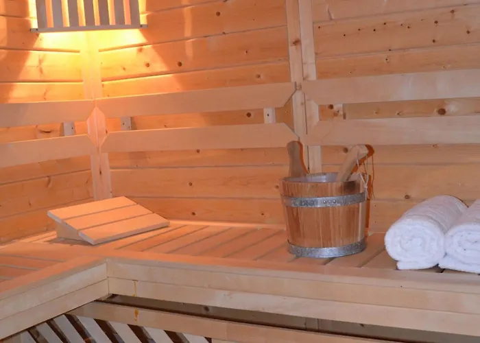 Traditionelles Reetdachhaus Mit Sauna- Kaminofen Und Privatem Wasserzugang By Interhome Tatil Evi